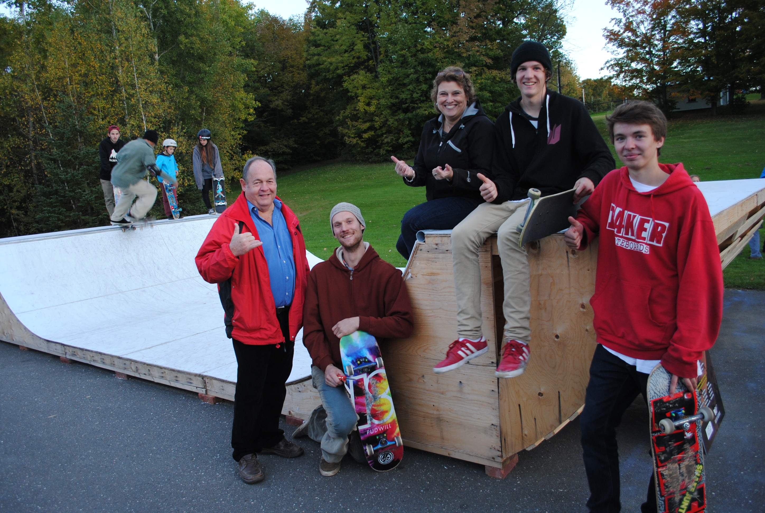 © Maison des jeunes de Waterville - Inauguration de la nouvelle rampe au skate Park de Waterville - 9 octobre 2015!