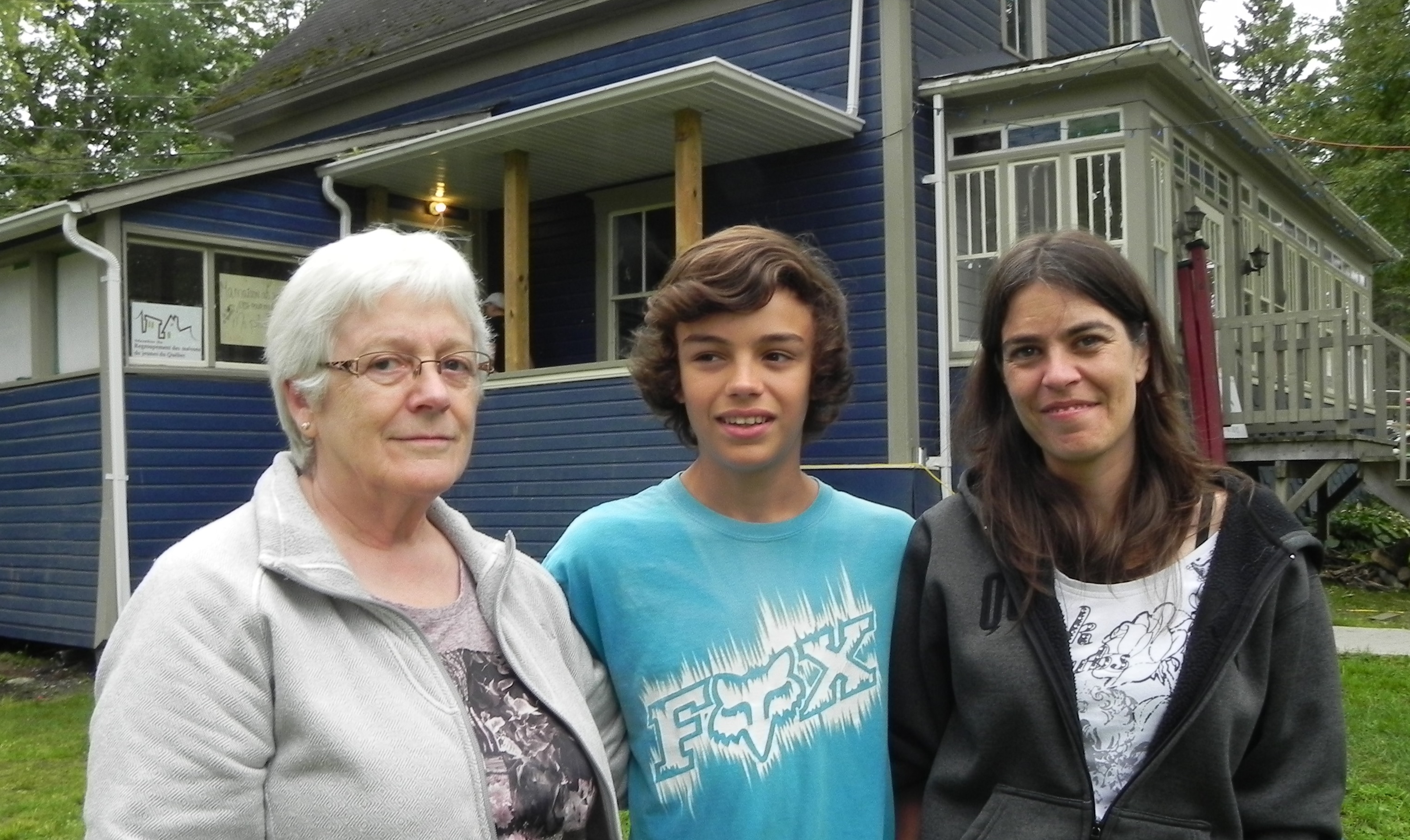 © Maison des jeunes de Waterville - Les trois générations de la maison des jeunes!